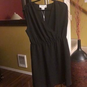 Kardashian plus size 20W sleeveless black dress.